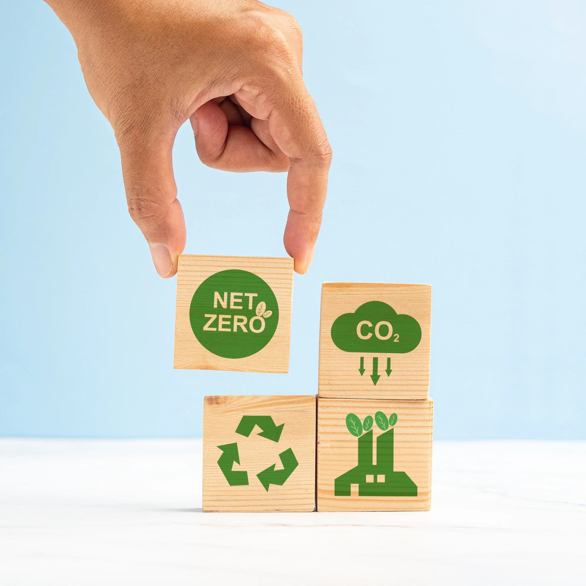 Packaging Tweaks That Reduce Glass CO₂ Impact | Simply Glass Bottles